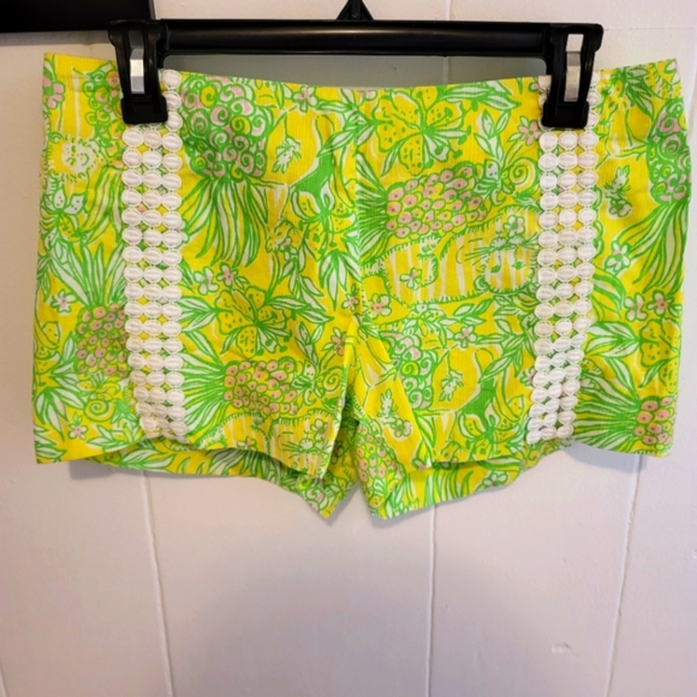 Lily Pulitzer shorts size 2